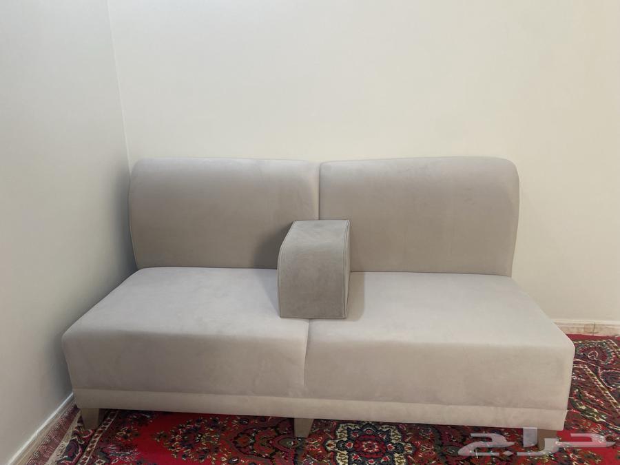 كنبة وحدة للبيع لم تستخدم ابدا   سبب البيع زايدة عن الاحتياج64565172500099110