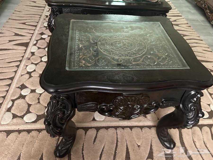 طاولة للبيع 500 ريال قابل للتفاوض64566008769795113