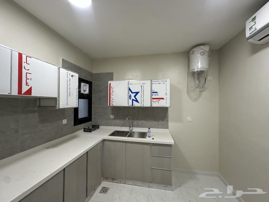 دولاب مطبخ كامل وجديد طول الدولاب اربعه وعرضه ثنين64565075419395112