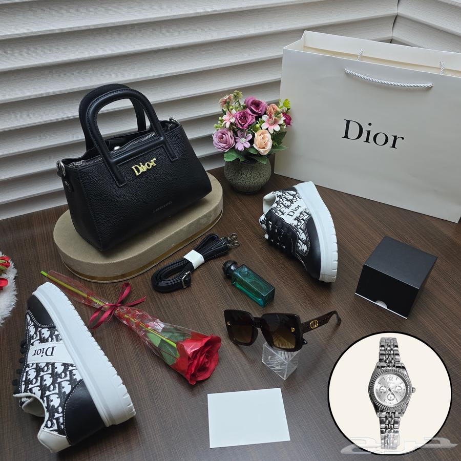 طقم نسائي64563145697409113