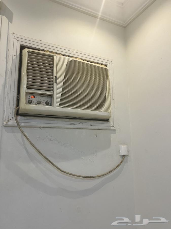 مكيفين وثلاجة وكنب للبيع64569357230595111