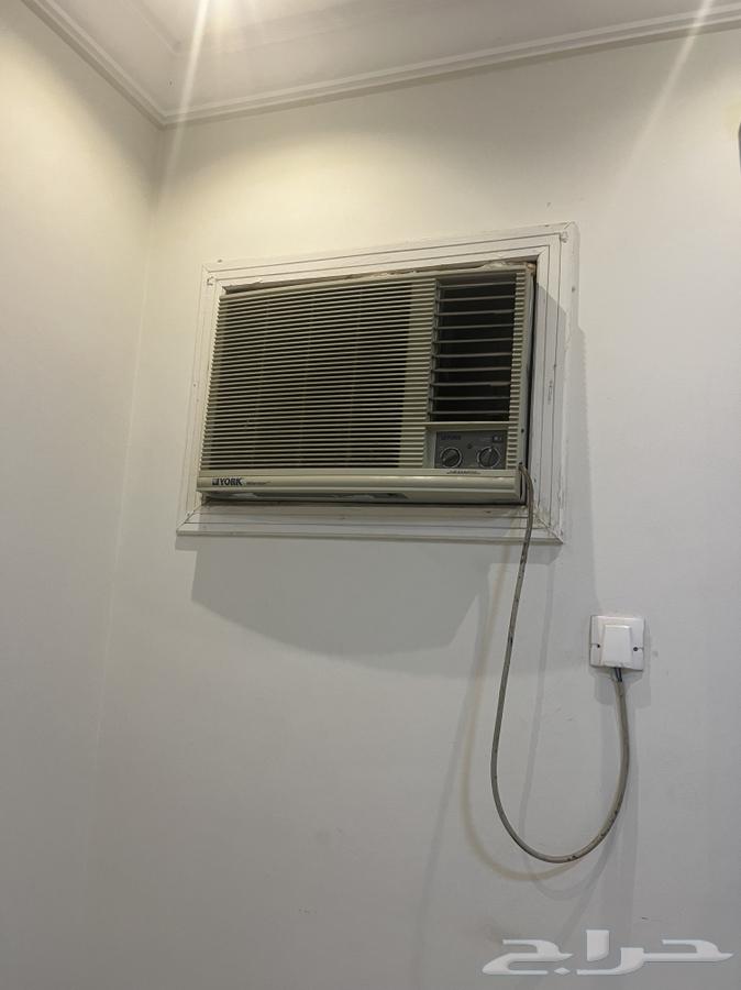 مكيفين وثلاجة وكنب للبيع64569357230595110
