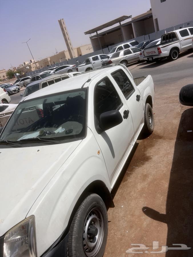 Isuzu van for sale, manual transmission. Body air conditioning fully functional, 22 tires.64570299023745111