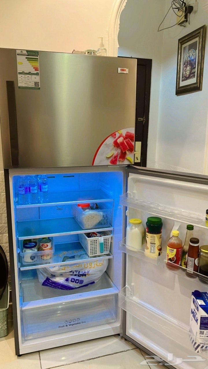 ثلاجة وتلفزيون وكنب ركنه وسرير أطفال64570394318467112