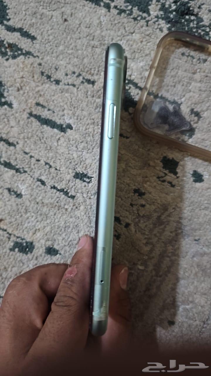 iPhone 11 regular64569220143105111