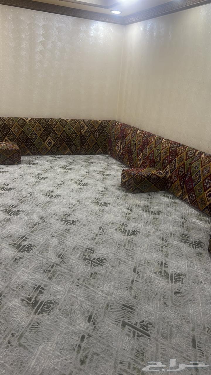 جلسة ارضية للبيع64565494359169110