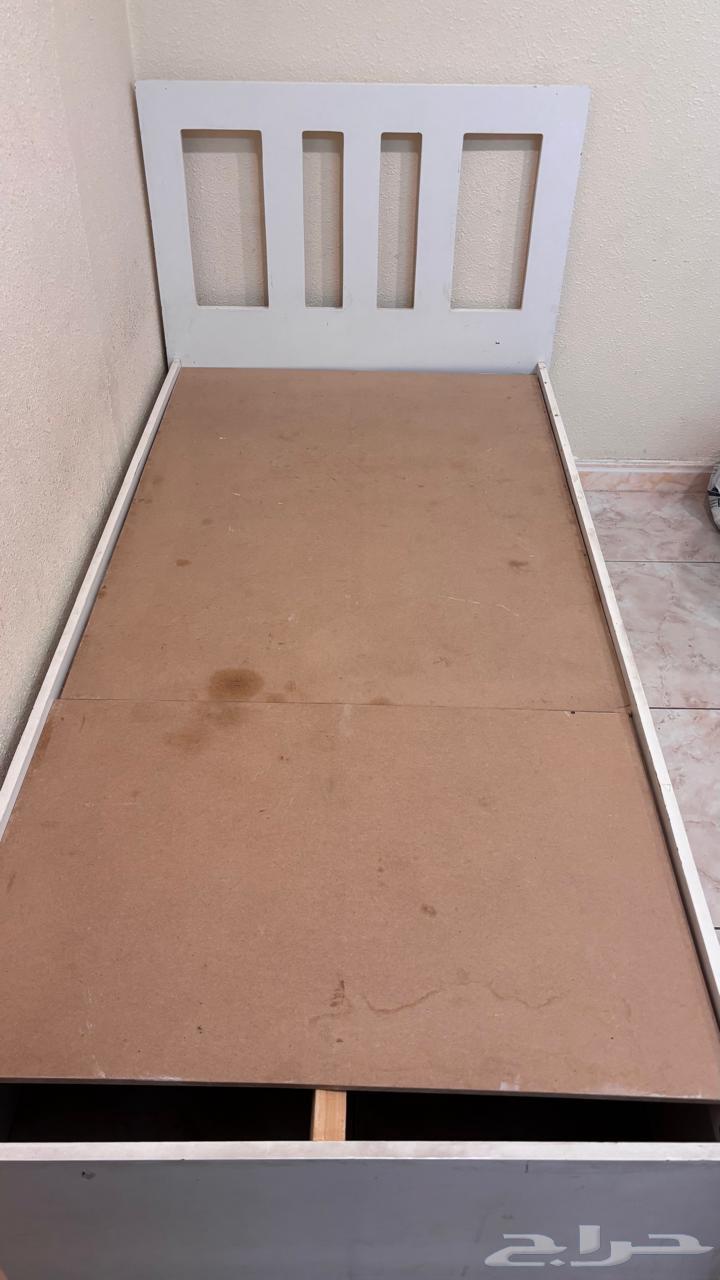 سريرين نظيفه ب 60064567351155970112