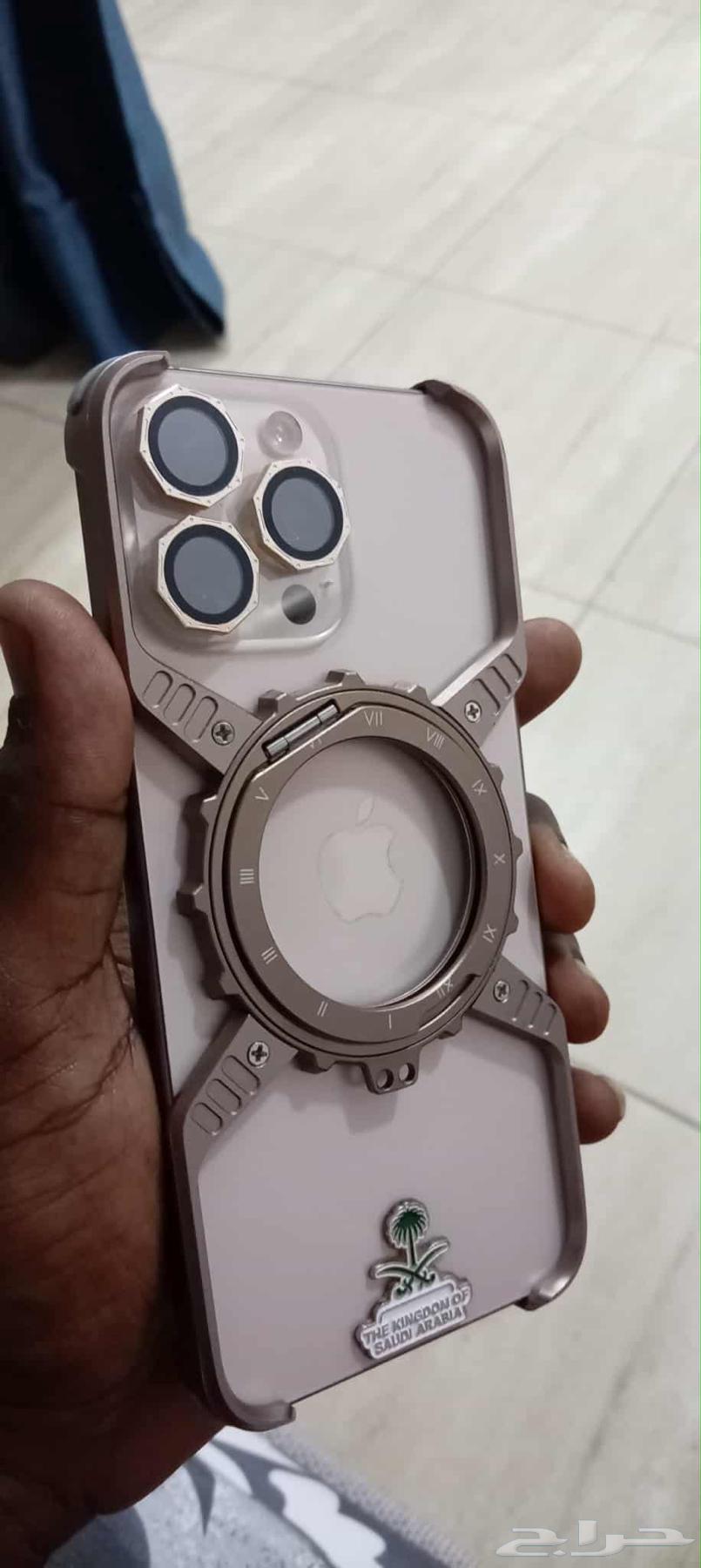 ايفون 16 برو ماكس 256 قيق .مافى شيه ابد64565981336578114