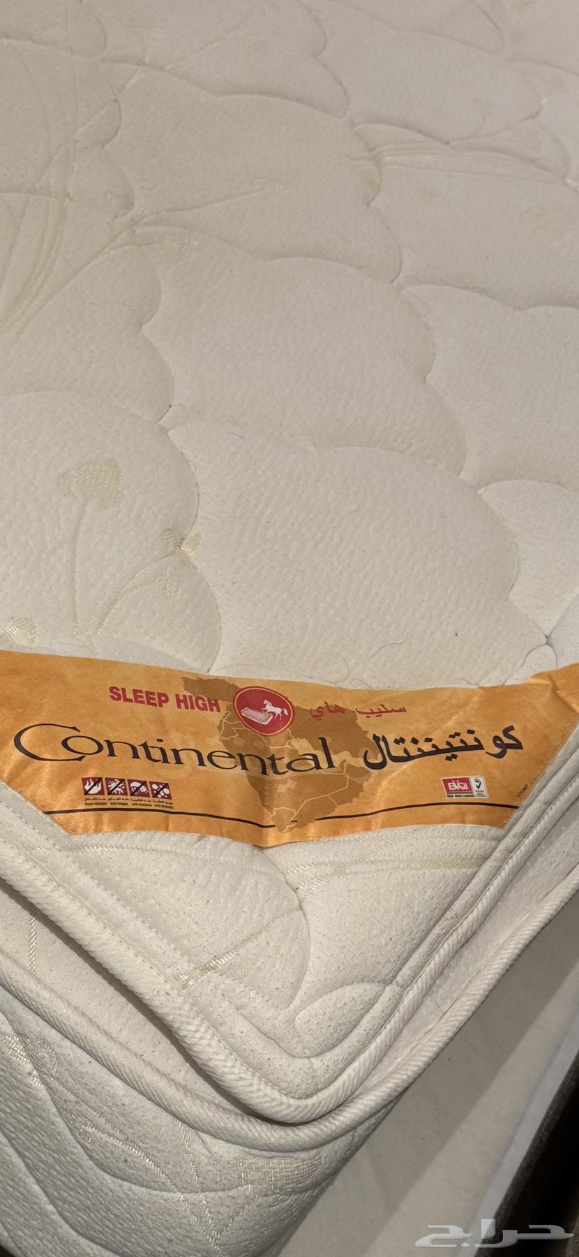 سرير منجد ومرتبة سليب هاي64563936784770113