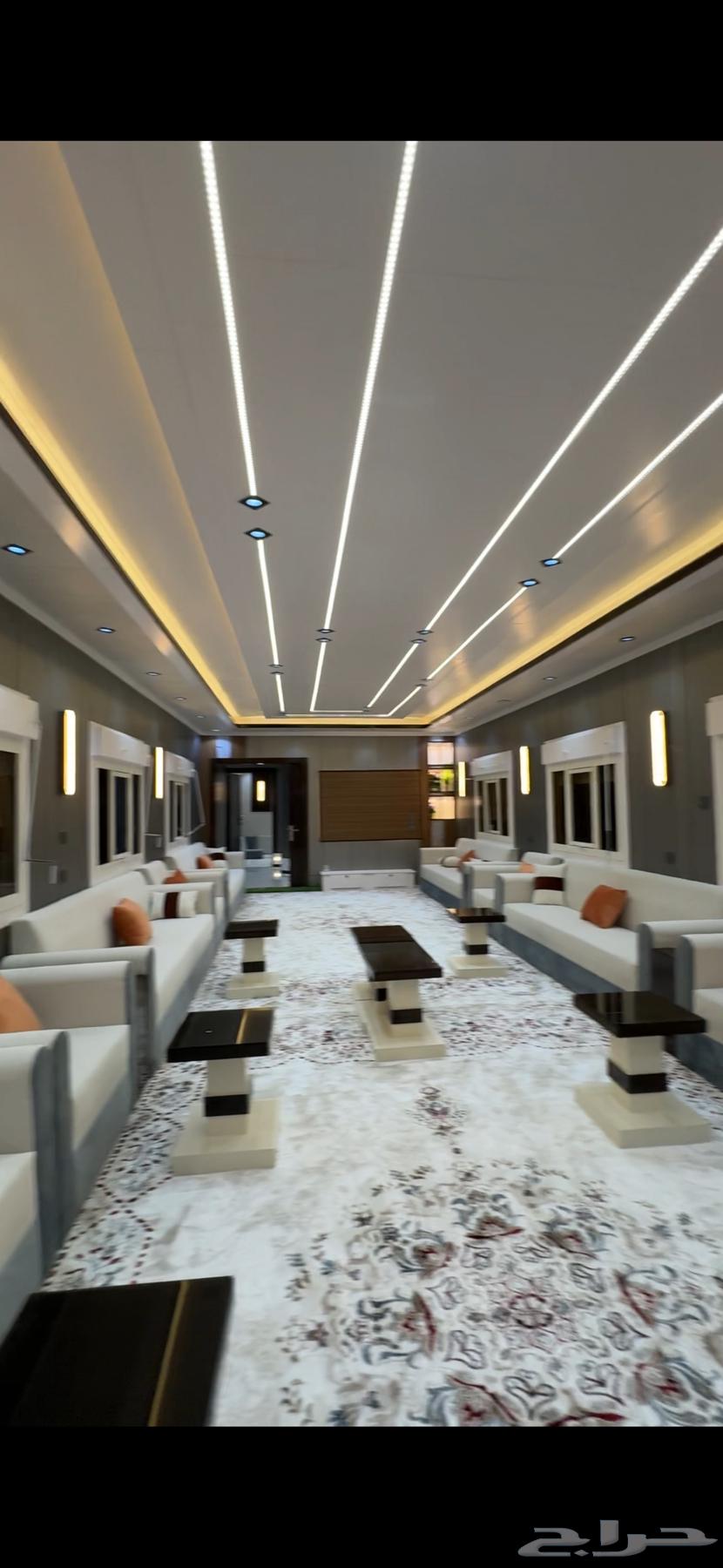 للبيع صالون كرفان ملكي 24 متر64564365414658112