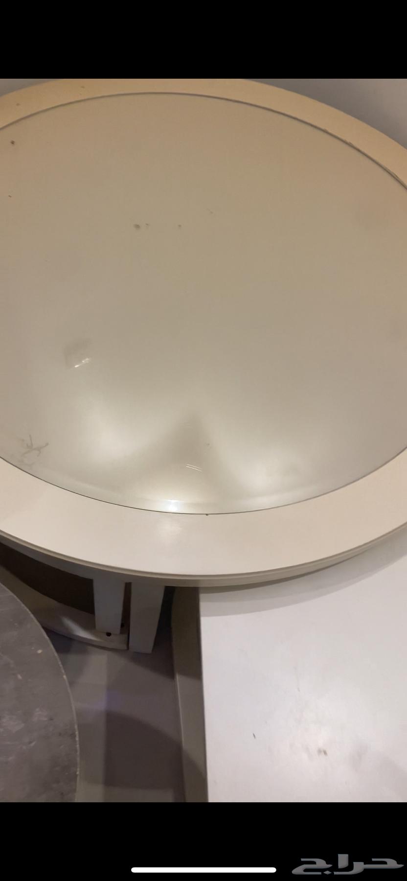 Table and tree64563743829505113