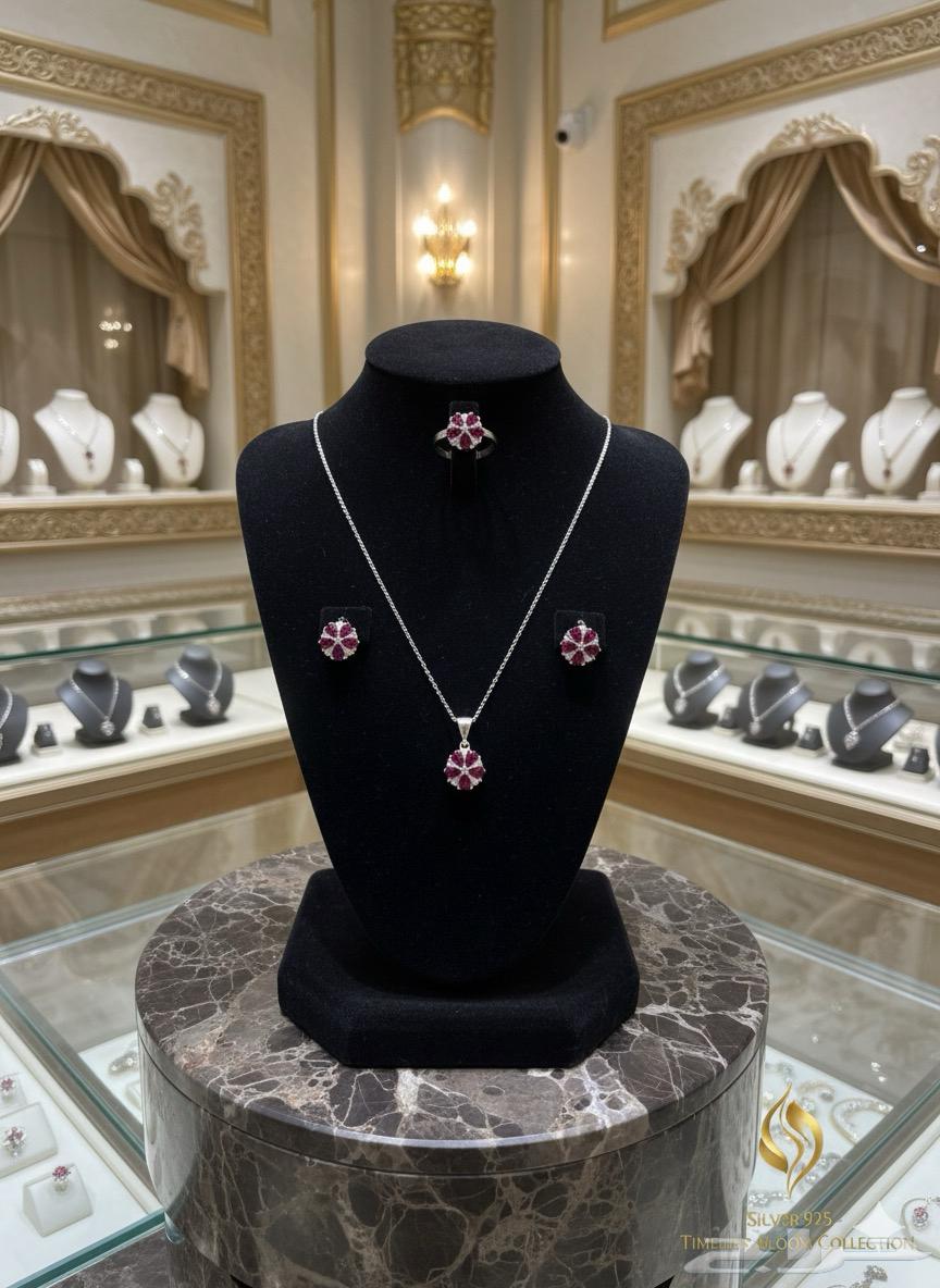 طقم نسائي فضة 925 مع احجار   فخامة وأناقة بكل الألوان64570655350145110