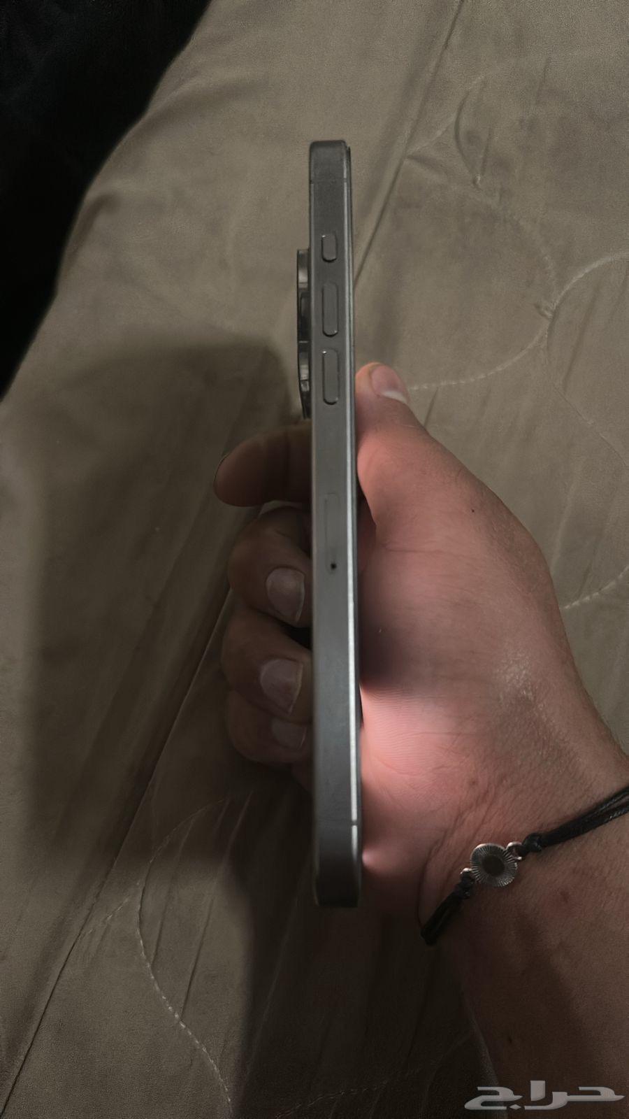 آيفون 15 برو ماكس للبيع64568182080641111