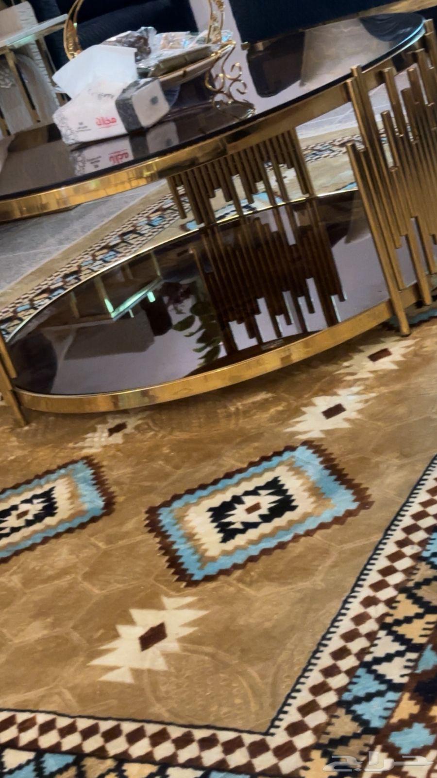 طاولات زجاج طاولة كبيره و2 صغار 400 ريال64564991559554113