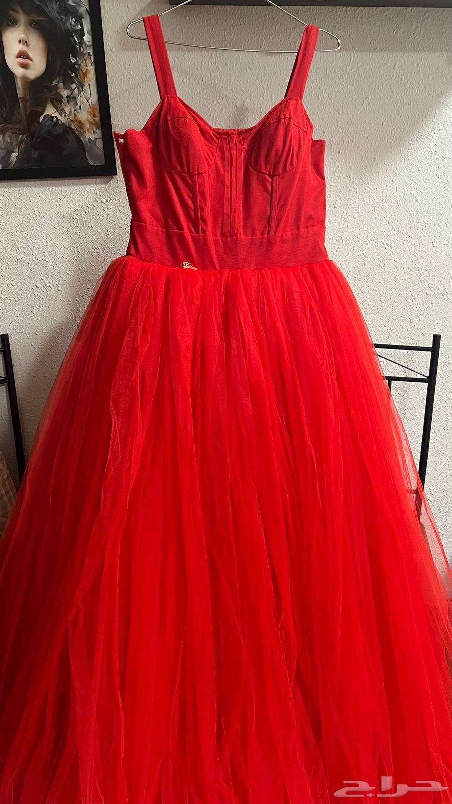 فستان من دار نانا مقاس L جديد لم يلبس اخذته ب 800 ريال سعرا64563118283907111