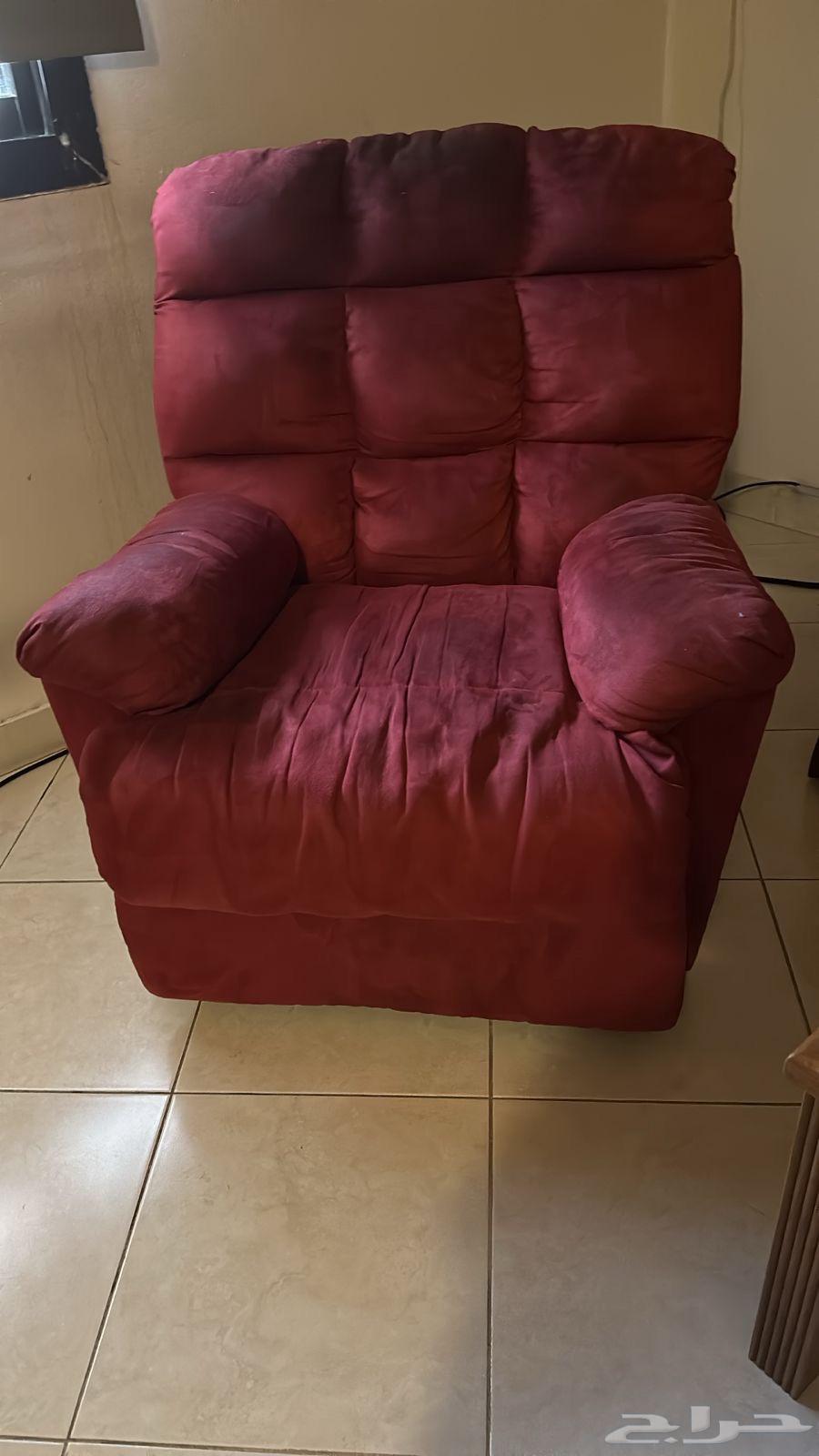 Furniture with mattresses, 45-inch screen, deep freezer in excellent condition64566493244035110