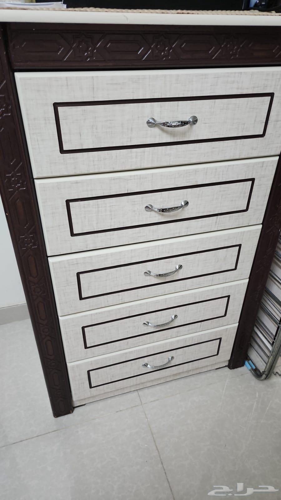 غرفة نوم متكاملة شبه جديد للبيع64571189374082110