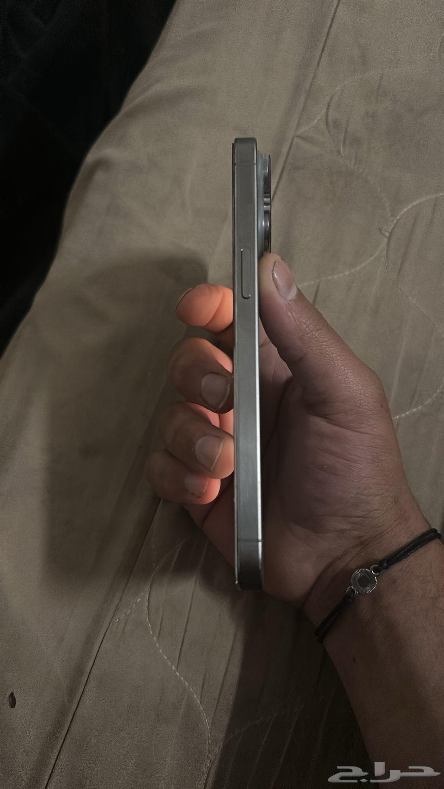 آيفون 15 برو ماكس للبيع64568182080641113