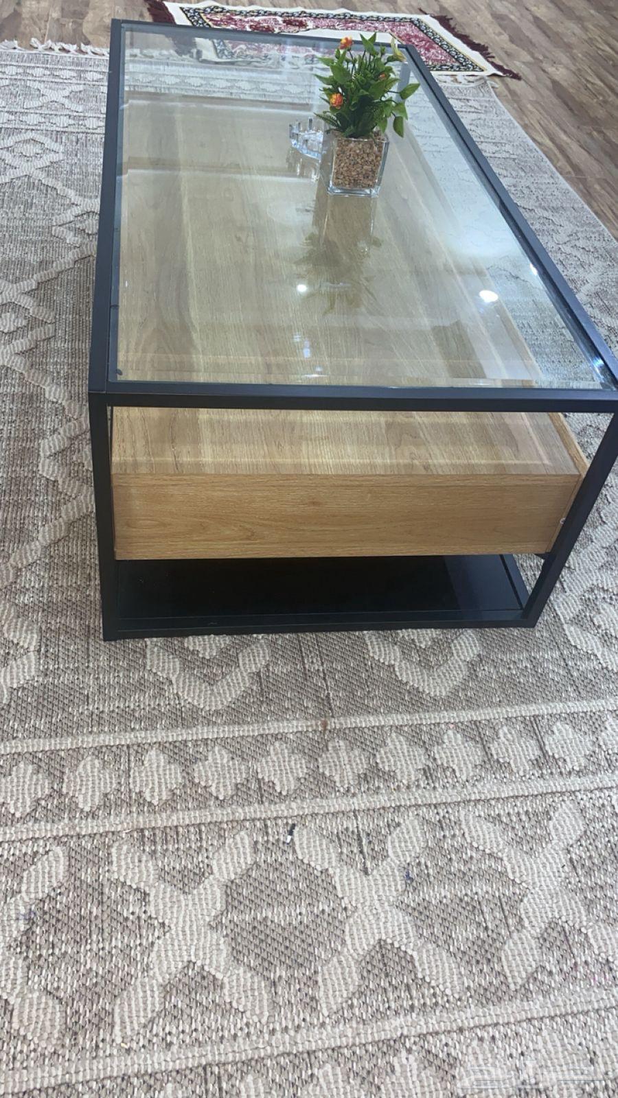 طاوله للبيع64568988724483110