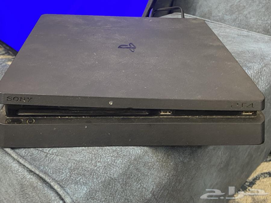 سوني 4 نظيف للسوم مع جميع اغراضه64570312189826111
