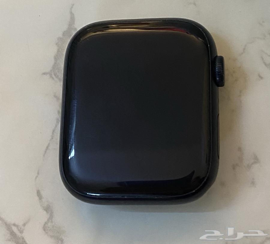 ساعة ابل اللون سماء الليل64570449292546112