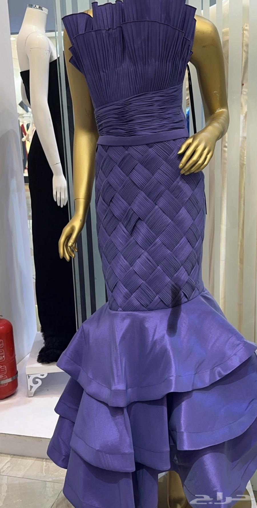 فستان للبيع لبسه انيق جدااا64564379433217111