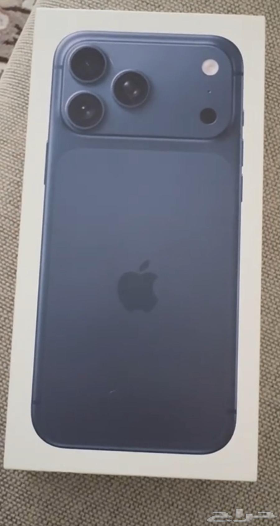 آيفون 17 برو ماكس ابيض64565744514051110