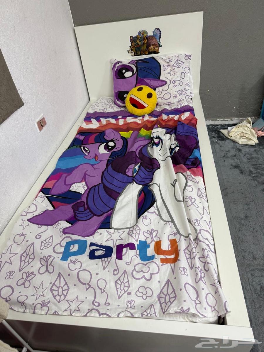 للبيع اثاث سريرين64563633433857113