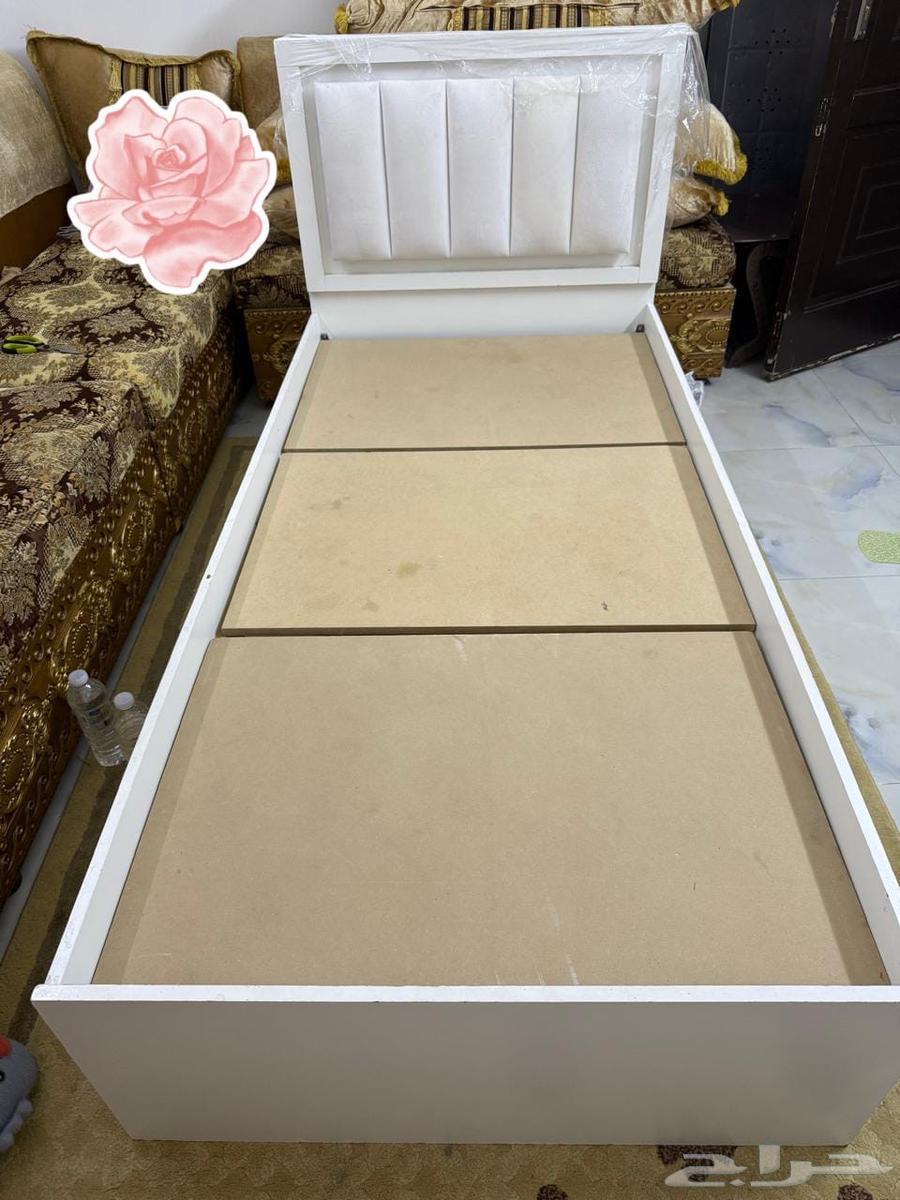 سريرين للبيع نظيفه64566147971715110
