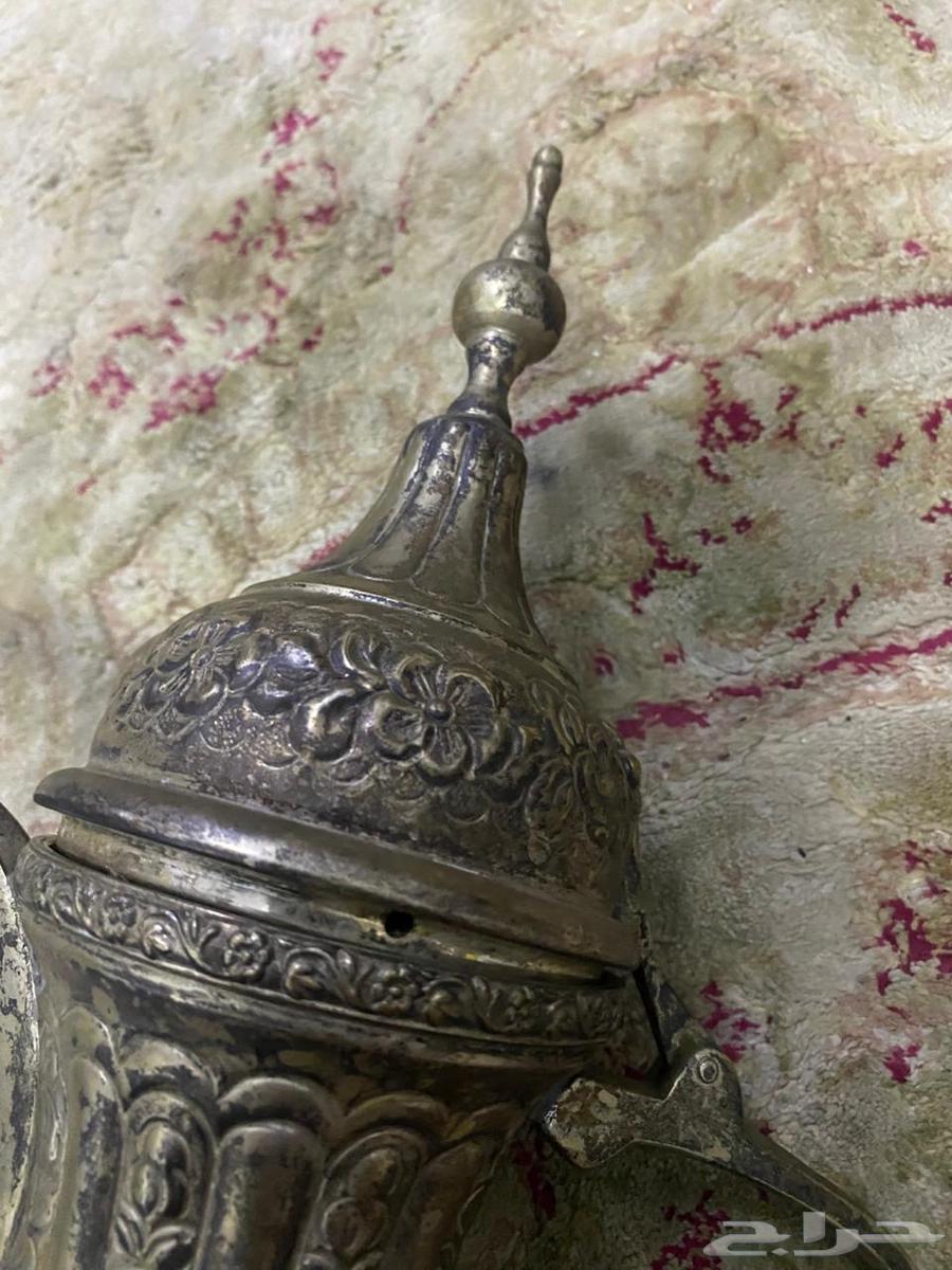 دله قديمه64563438742274112