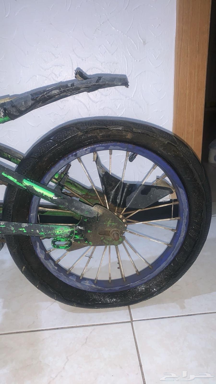 السلام عليكم عندي سيكل نظيف بس الكفر الي ورا خربان مافيه64578827705731111