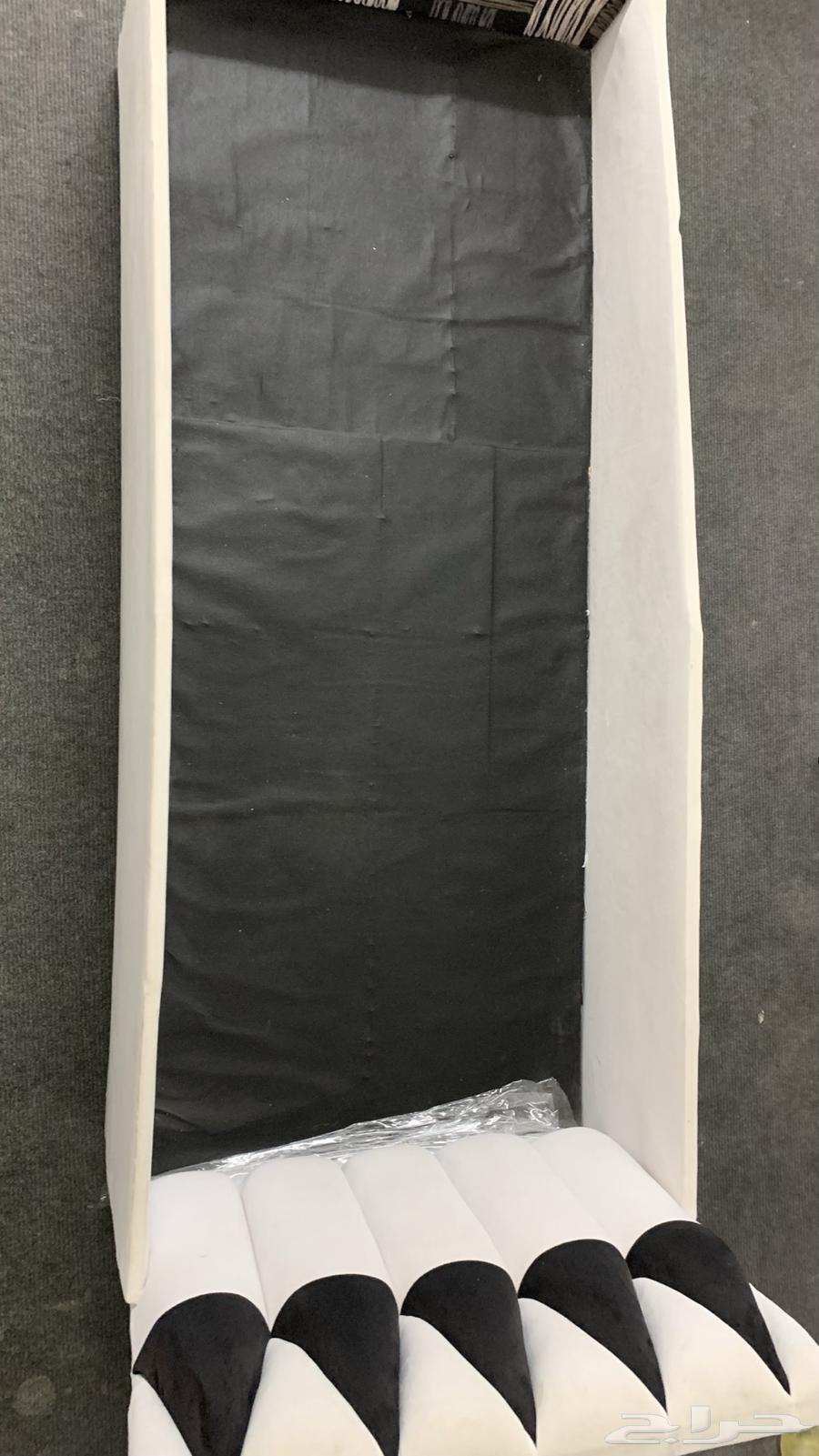 سرير أطفال طوله 200سم عرضه 85سم للبيع64576492897795111