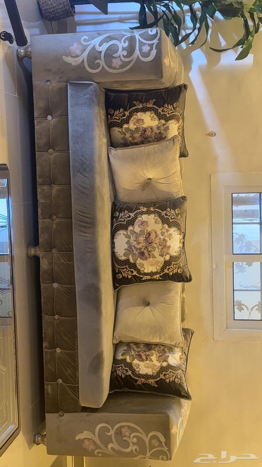 Sofas64571658546177114