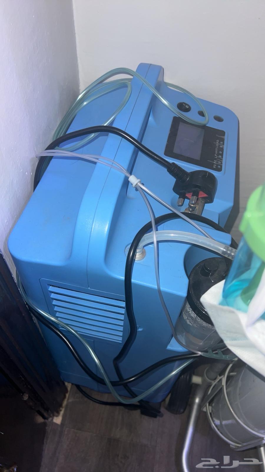 Oxygen for sale, blue one for 4000, slightly negotiable64575767308418111