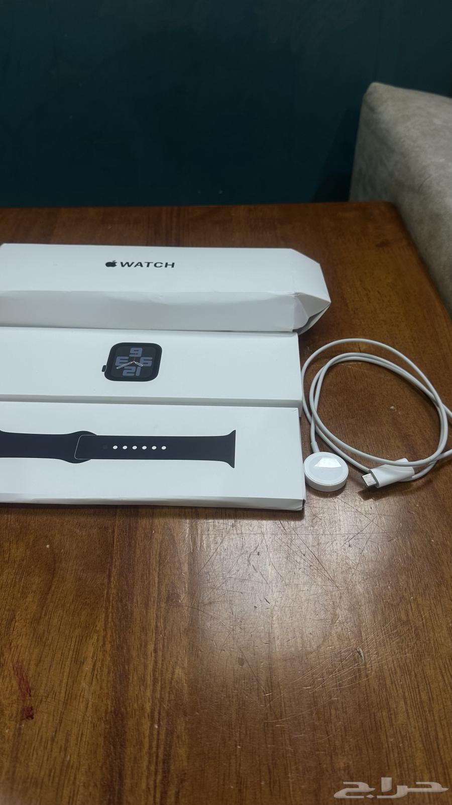 New Apple Watch SE 44mm size bought from Jarir64575293756418112