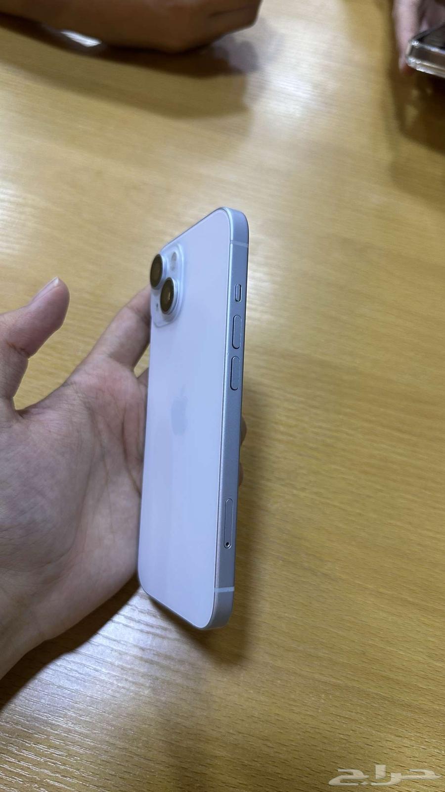 ايفون 15 ابيض64573179019138111