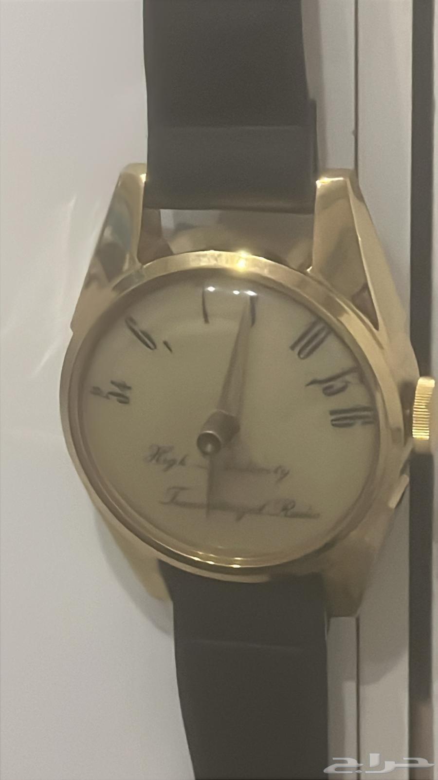 راديو ياباني قديم على شكل  ساعة معدن ذهبي حالة ممتازة جدا64576409631490111