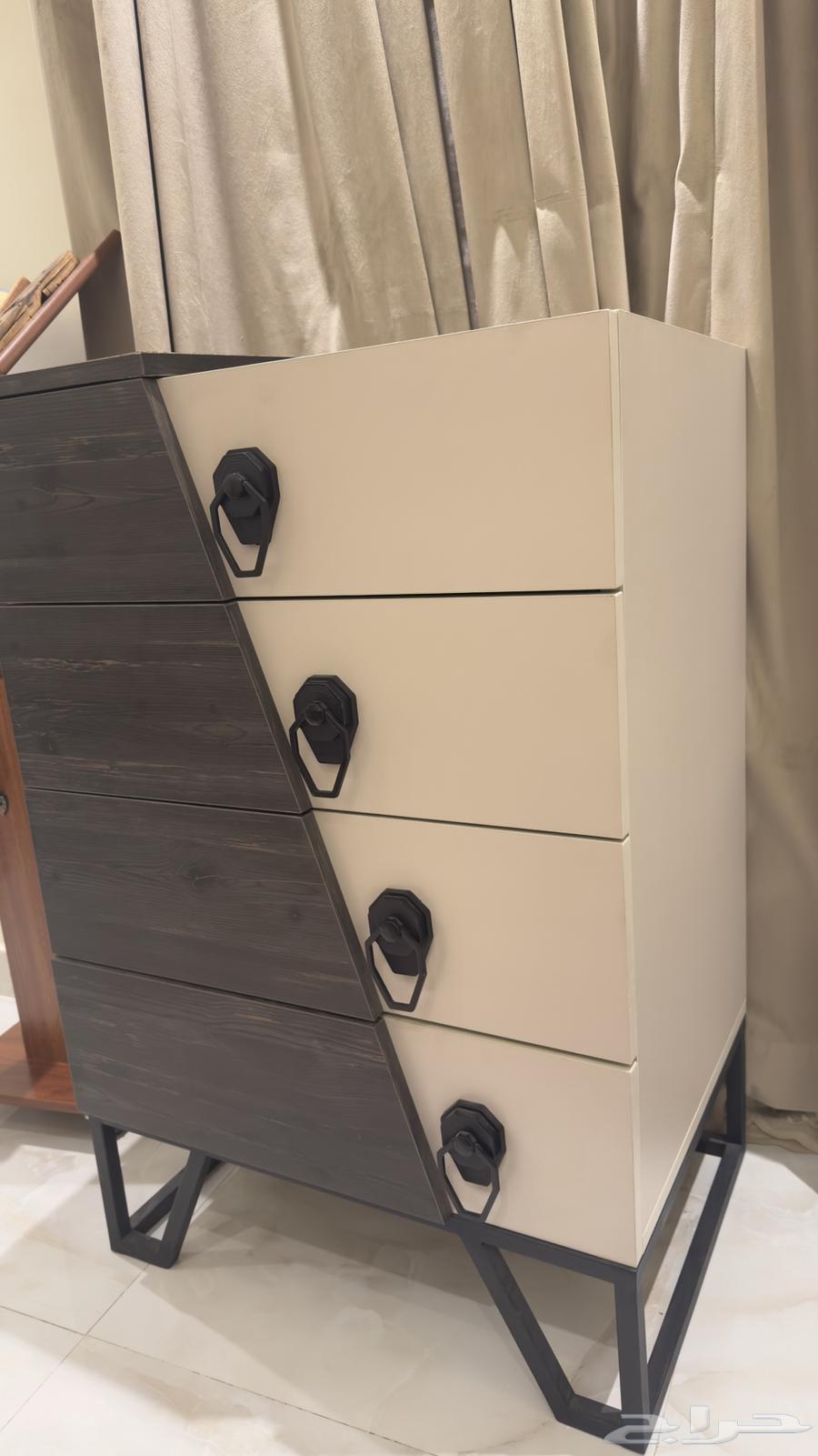 خزانة بأربع ادراج64578089923330110