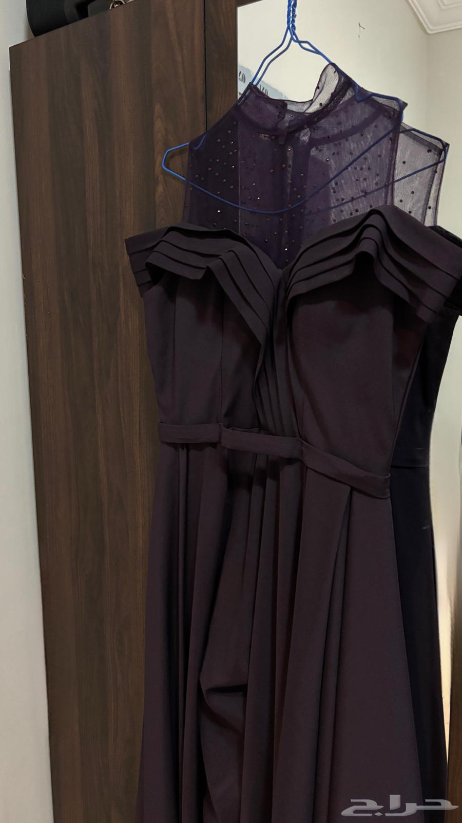 Dresses size L-XL used once, price negotiable64579280213761110