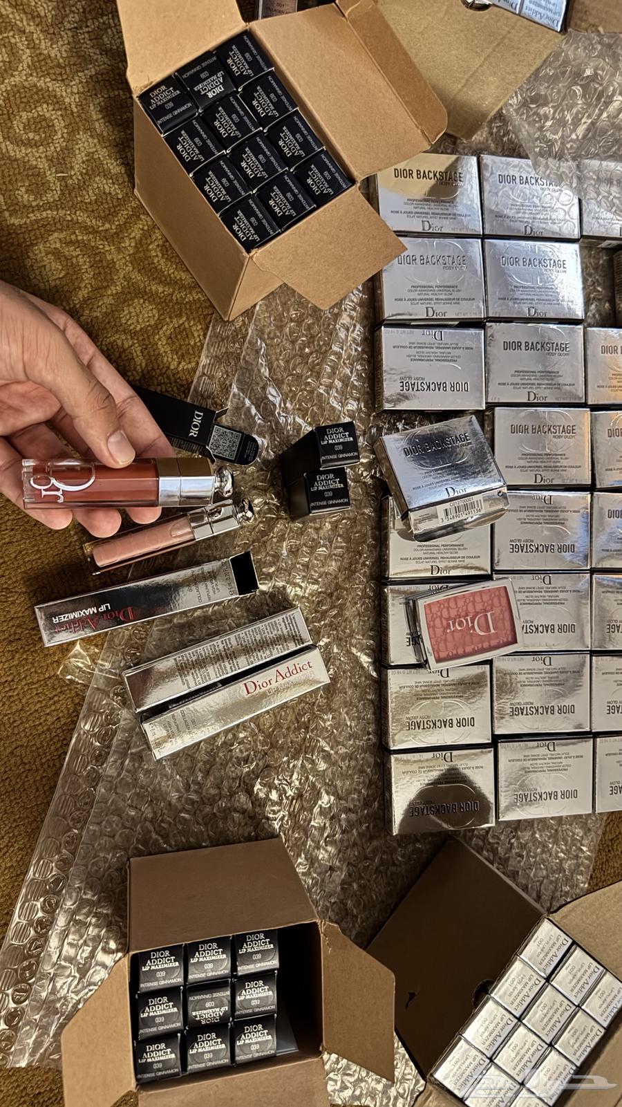 ميكب اصلي من ديور64433980285441112