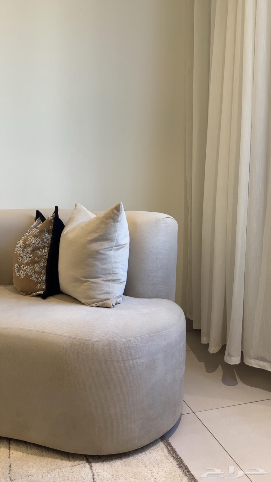 كنب 6 مقاعد مخمل بيج   شبه جديد64576590290306112