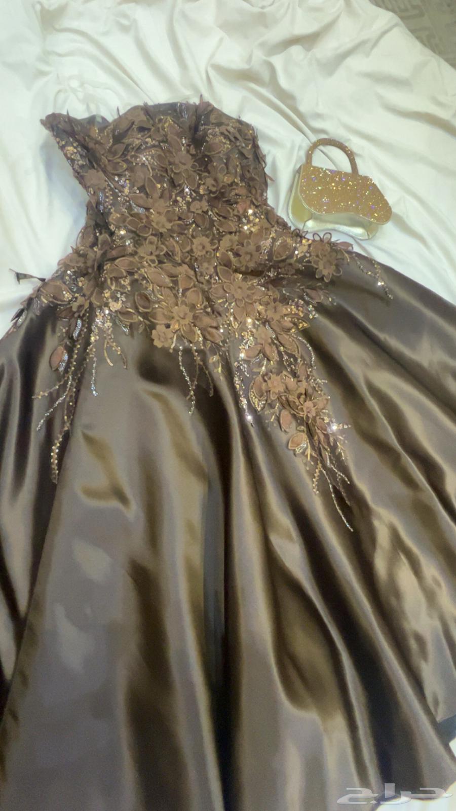 فساتين للبيع64579498838401110