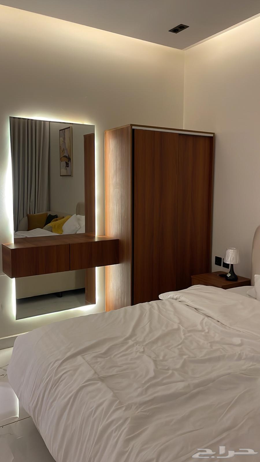 اثاث استديو جديد لم يستخدم ( البيع مستعجل)64573108886531110