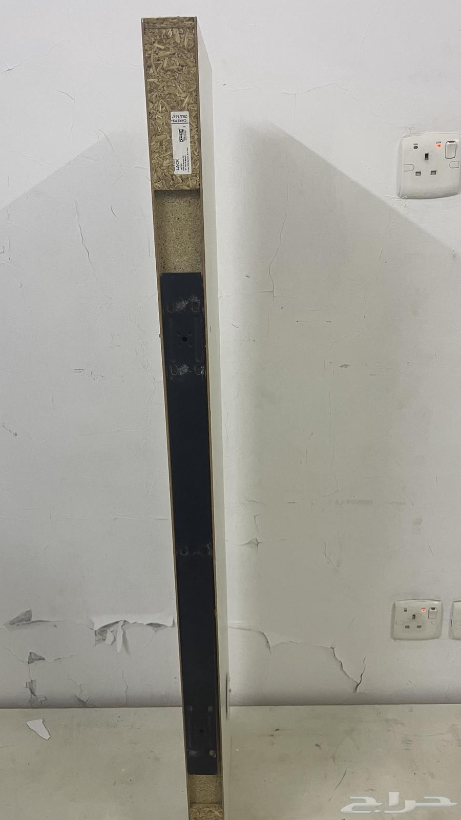 رف و تعليقة ملابس و طاولة شاشة و طولة كمبيوتر متحركة و مكتب64571824477826113