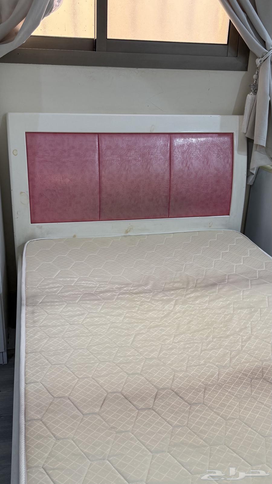 سرير نفر ونص لم يتم بيعة للان64579704853506111