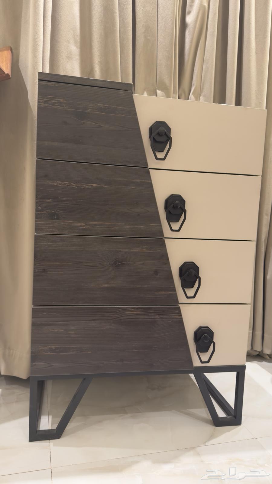 خزانة بأربع ادراج64578089923330113