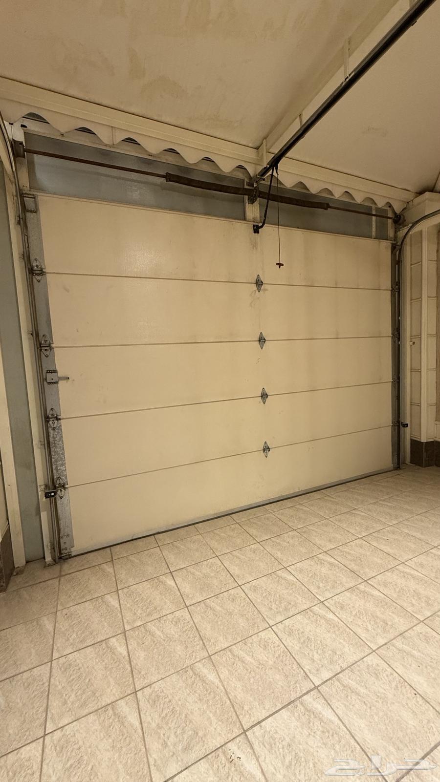 كراج امريكي نظيف من شركة البراك تحت الضمان مفكوك64578619328387114