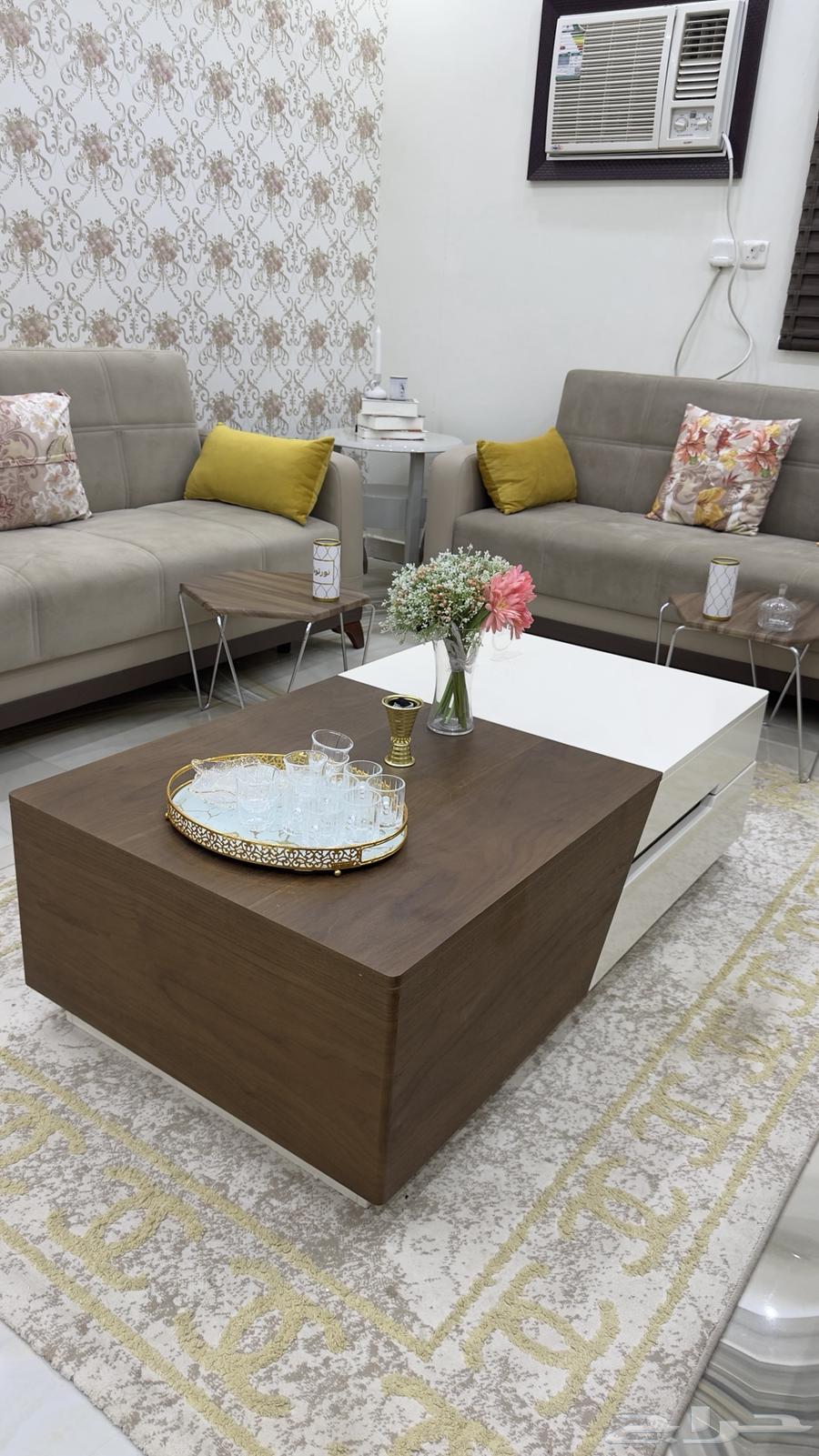 كنب مستعمل للبيع طقمين64572243515010114