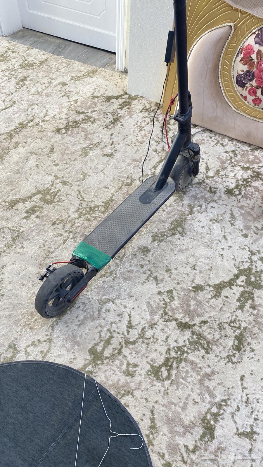 سكوتر تشاومي بجميع اغراضة الرفرف انكسر ولكن مو مهم64574986212867110