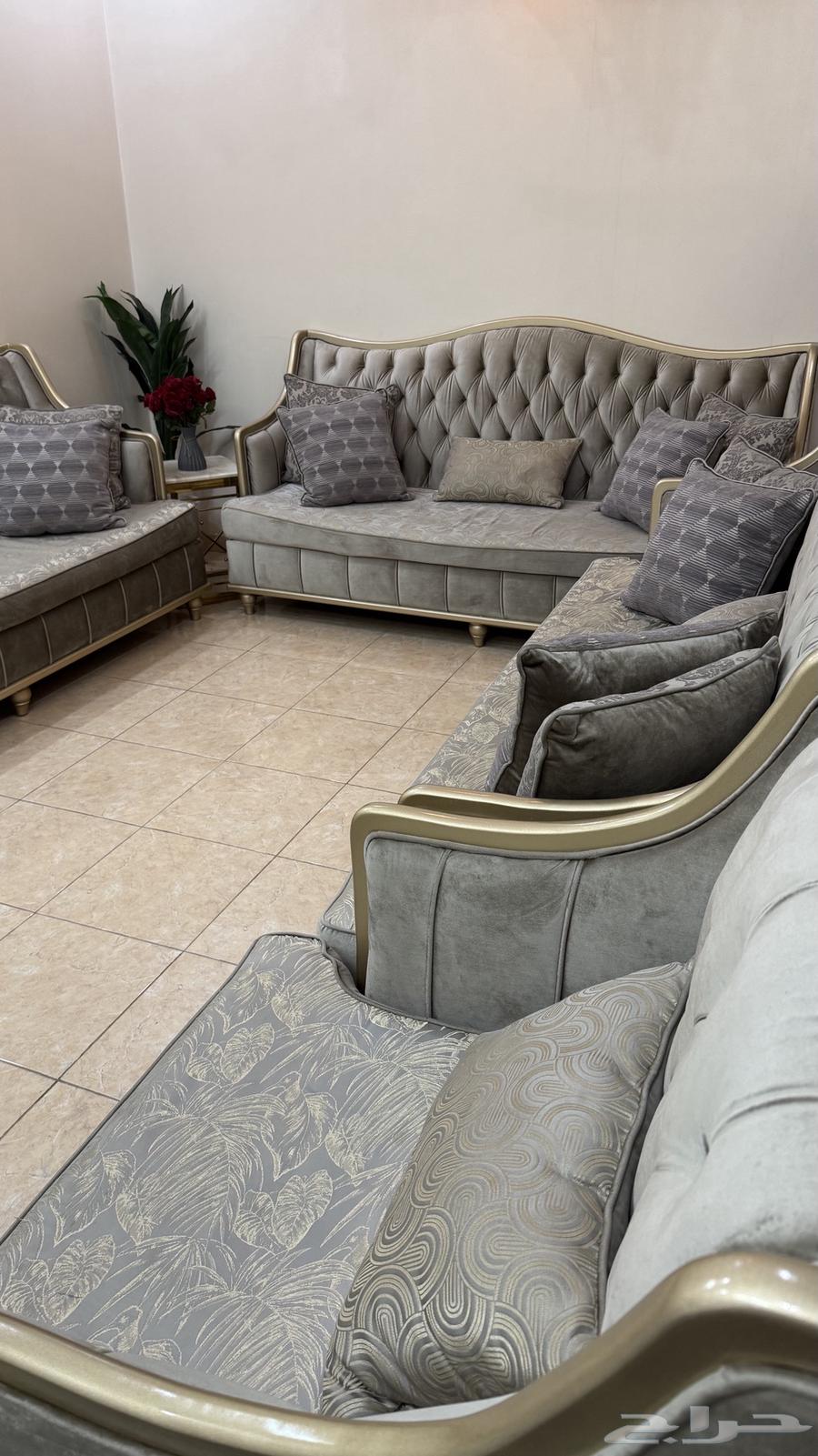 مجلس كنب وطاولات رخام64571519650691110